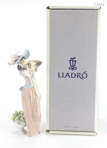 Lladro figurine Paris in Bloom with box, numbered 6280, 30cm high : For Further Condition Reports