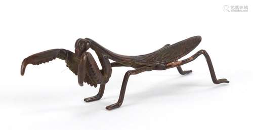 Japanese patinated bronze praying mantis, 8cm in length : For Further Condition Reports Please Visit