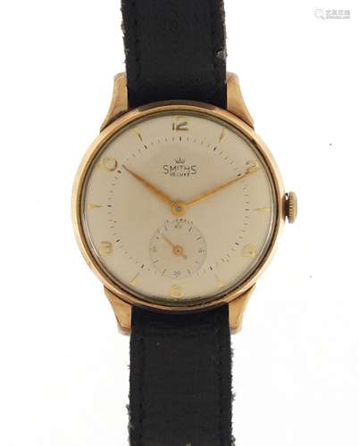 Gentleman's 9ct gold Smiths deluxe wristwatch with subsidiary dial, 3.5cm in diameter : For