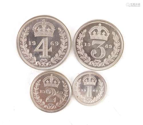 Elizabeth II 1969 Maundy coin set with case : For Further Condition Reports and Live Bidding