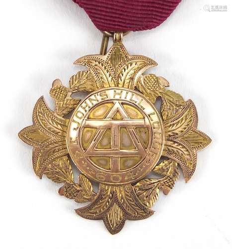 9ct gold St John's Hill Lodge Masonic jewel, awarded to Bro W J Wassell, approximate weight 9.6g :