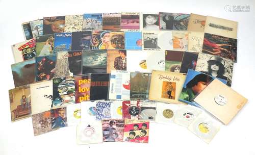 Vinyl LP's, singles and programmes including Danish version of The Beatles I Wanna Be Your Man,