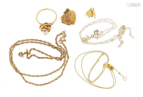 9ct gold jewellery including a pearl ring, love heart locket and necklaces, approximate weight 6.