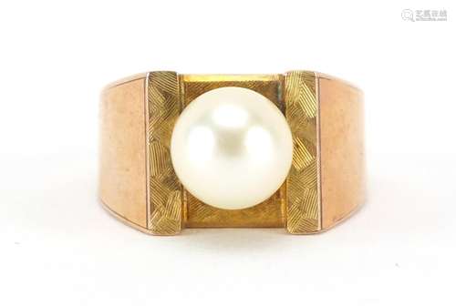 Unmarked gold pearl ring, size I, approximate weight 4.7g : For Further Condition Reports Please