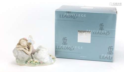 Lladro figurine Princess of the Fairies with box, numbered 7694, 12cm high : For Further Condition