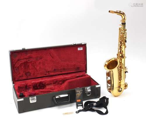 Yamaha YAS-32 saxophone, numbered 112329 with protective carry case : For Further Condition