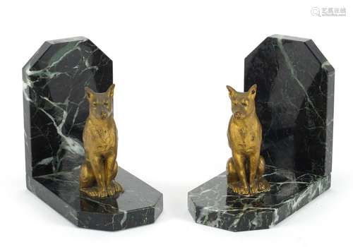 Pair of French Art Deco marble and dog design bookends, each 13cm high : For Further Condition