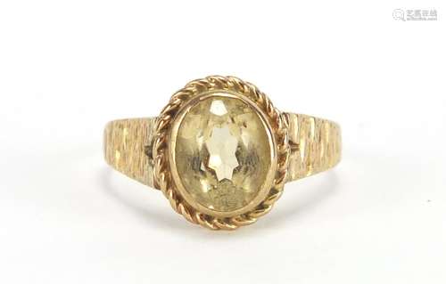 9ct gold citrine ring, size T, approximate weight 3.5g : For Further Condition Reports and Live