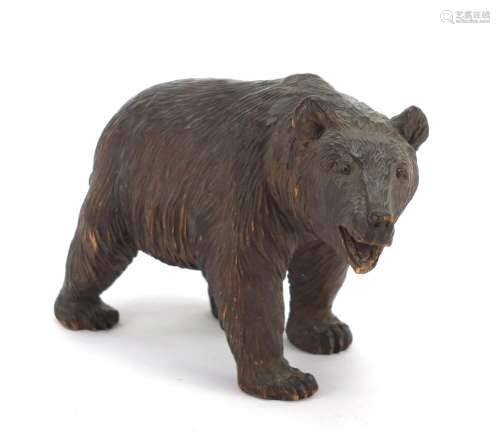 Carved Black Forest standing bear with beaded glass eyes, 17cm in length : For Further Condition