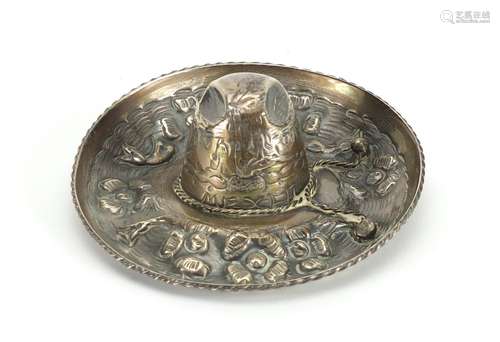 Sterling silver Mexican sombrero hat, 11cm in diameter, approximate weight 50.8g : For Further