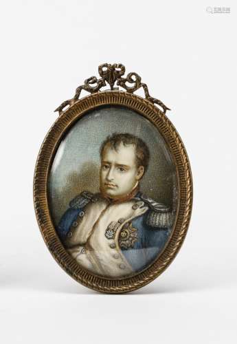 MiniaturTempera/Elfenbein. Bildnis des Napoleon Bonaparte. Ovaler Bildausschnitt. Messingrahmen