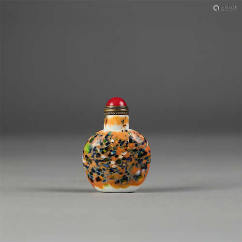 CHINESE PEKING GLASS SNUFF BOTTLE