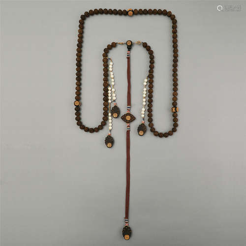 CHINESE AGALWOOD BEAD CHAOZHU COURT NECKLACE