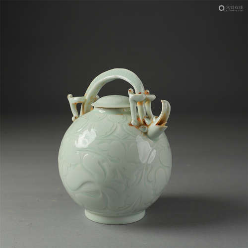 CHINESE PORCELAIN BLUE GLAZE JAR SONG DYNASTY