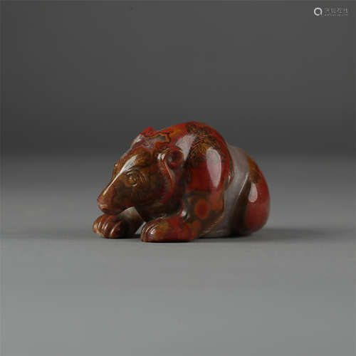 CHINESE RED JADE BEAR WARRING KINGDOM PERIOD