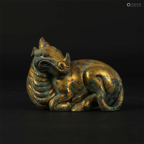 CHINESE GILT BRONZE COUCHING BEAST HAN DYNASTY