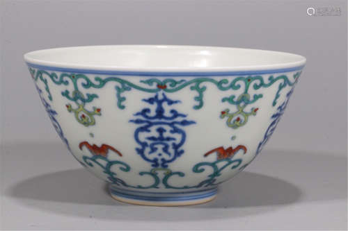 CHINESE PORCELAIN DOUCAI FLOWER BOWL