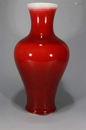 CHINESE PORCELAIN RED GLAZE VASE