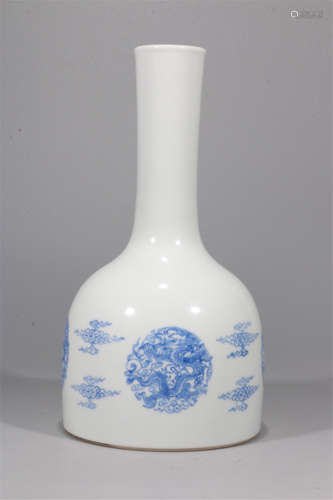 CHINESE PORCELAIN BLUE AND WHTIE DRAGON BELL SHAPED VASE