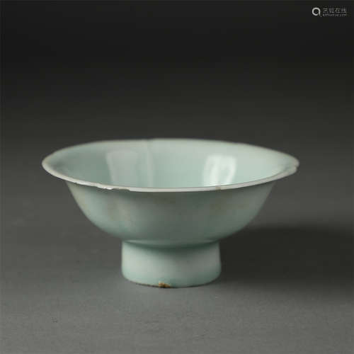 CHINESE PORCELAIN BLUE GLAZE JAR SONG DYNASTY