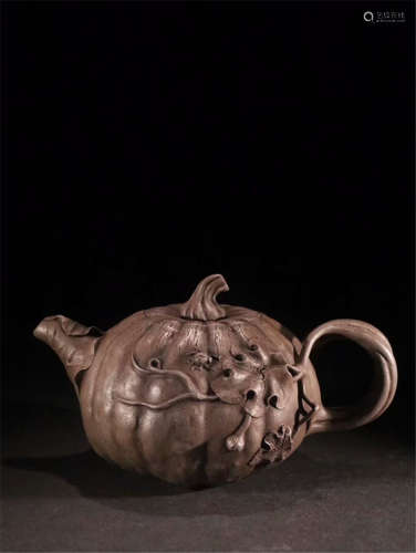 CHINESE YIXING ZISHA CLAY MELON SHAPED TEA POT