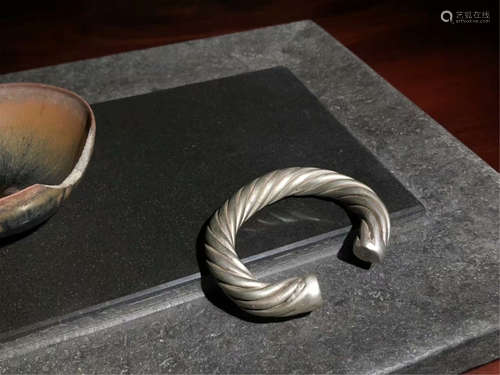 CHINESE PURE SILVER TWISTED BANGLE