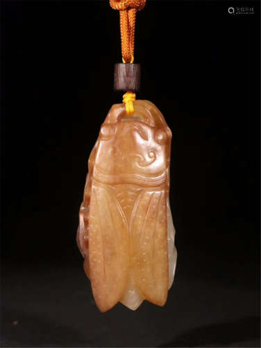 CHINESE NEPHRITE JADE CICADA PENDANT