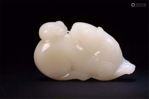 CHINESE WHITE JADE HORES TABLE ITEM