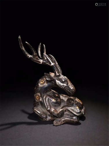 CHINESE GOLD SILVER INLAID BRONZE DEER TABLE ITEM