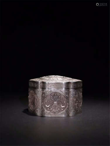 CHINESE PURE SILVER LIDDED BOX