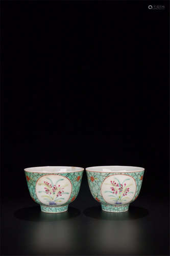 PAIR OF CHINESE PORCELAIN FAMILLE ROSE FLOWER CUPS