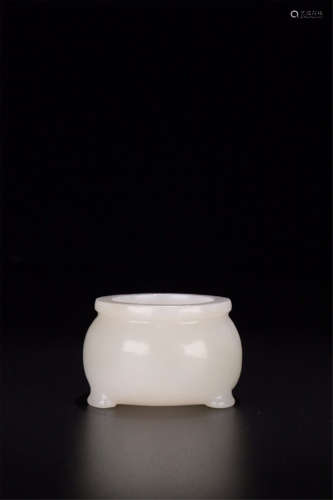 CHINESE WHITE JADE ROUND CENSER