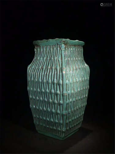 CHINESE PORCELAIN TURQUOISE GLAZE SQUARE VASE