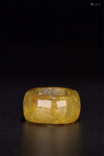 CHINESE YELLOW ROCK CRYSTAL RING