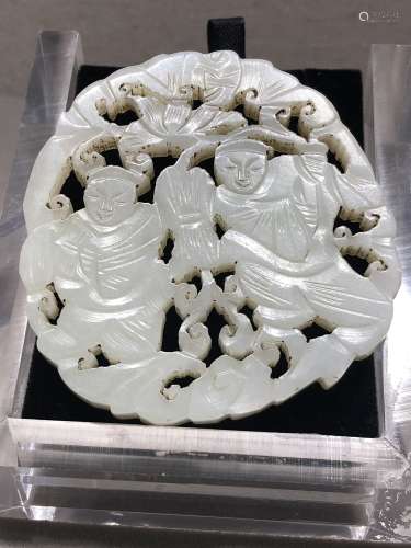 A HETIAN JADE CARVED PLAQUE, QING DYNASTY