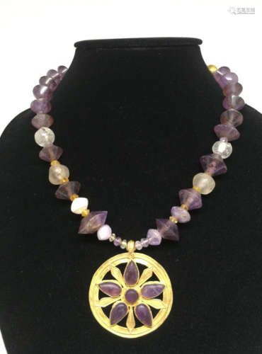 A PURPLE CRYSTAL INLAID 24K GOLD NECKLACE, GREEK