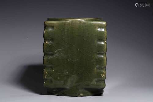 A LONGQUAN CONG VASE