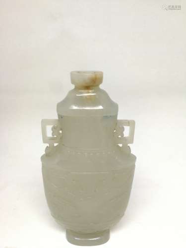 A HETIAN JADE CARVED VASE, QIANGLONG PERIOD