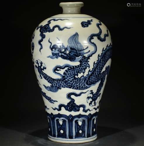 A BLUE AND WHITE `DRAGON` MEIPING VASE