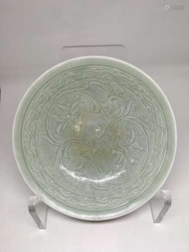 A YUE YAO CARVED TEA BOWL, SONG DYNASTY