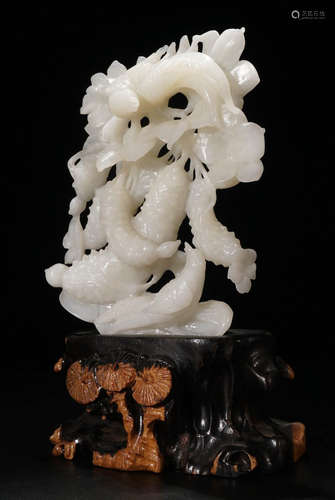 A HETIAN JADE CARVED AUSPICIOUS PATTERN PENDANT