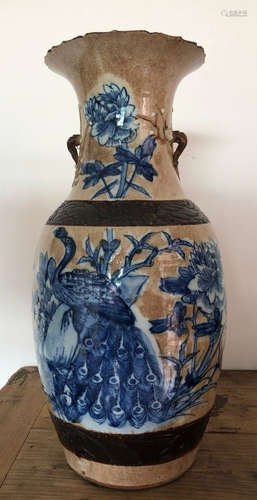 A GE YAO WHITE&BLUE GLAZE PHOENIX PATTERN VASE