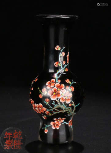 A GLASS PLUM FLOWER PATTERN GU VASE