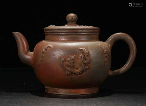 A ZISHA CARVED DRAGON PATTERN TEA POT