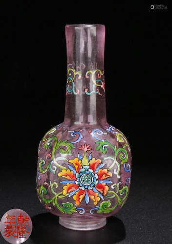 A GLASS WRAPPED FLOWER PATTERN VASE