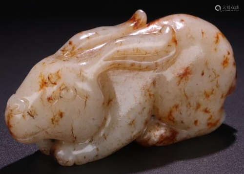 A HETIAN JADE CARVED RABBITS SHAPED PENDANT