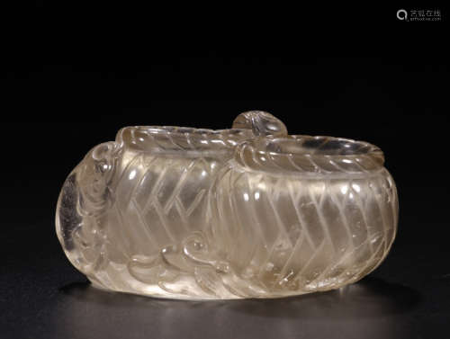 A CRYSTAL WASHER WITH BEAST PATTERNS