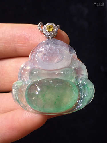 AN ICY BUDDHA SHAPED JADEITE PENDANT WITH NECKLACE