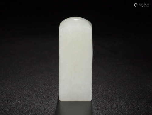 A RECTANGULAR HETIAN JADE TABLET