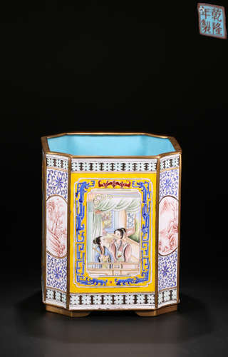 A ENAMELED BRUSH POT WITH FIGURE PAINTING